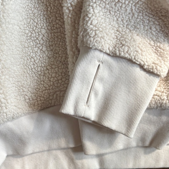 Athleta Ivory Tugga Sherpa Hoodie (SIZe XL - Picture 5 of 7
